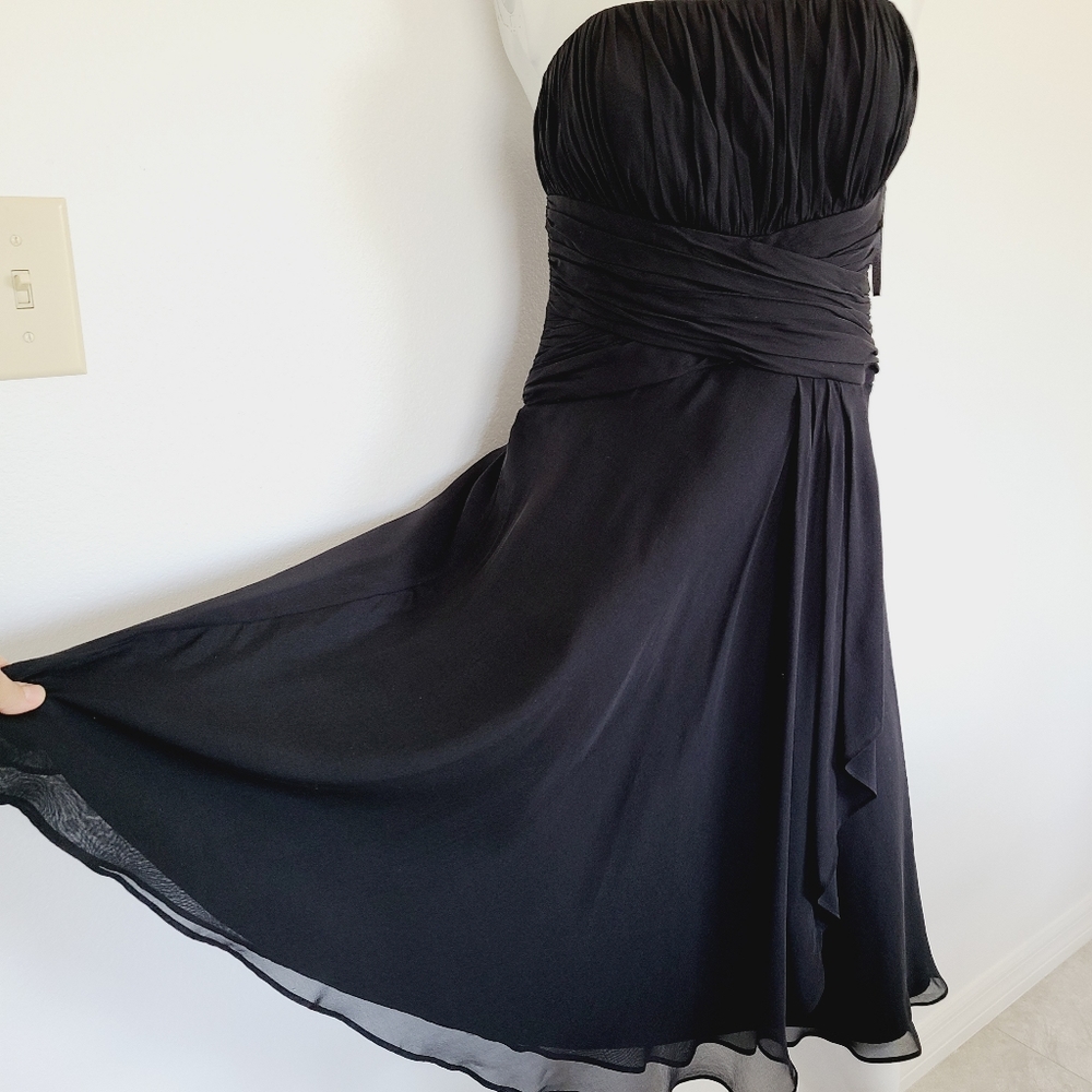 White house black market black dress sz. 0